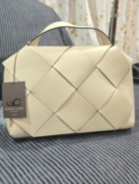 Leather Woven Crossbody Bag. Cream Color